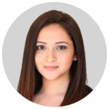 Lisset's headshot